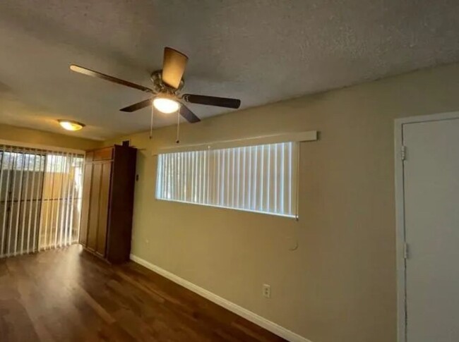 Building Photo - LOCATION & PRIVACY! Spacious 3 br Condo wi...