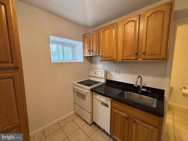 Foto del edificio - 600 Keefer Pl NW