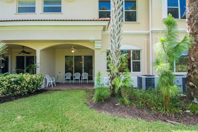Foto del edificio - 255 SW Walking Path  Stuart Fl 34997