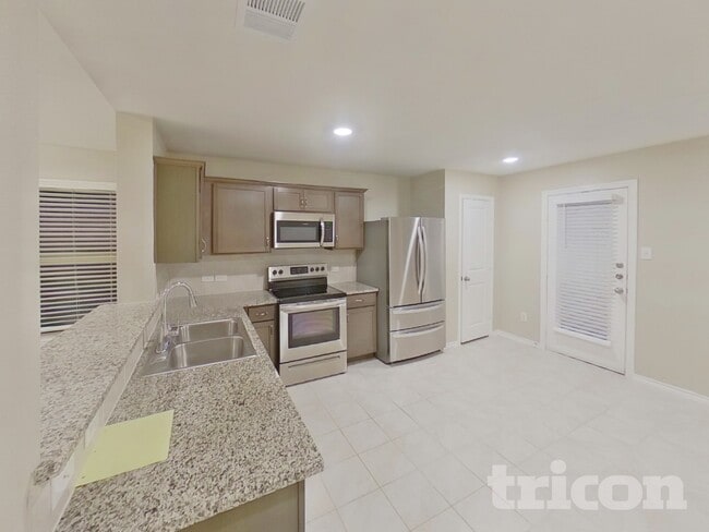 Building Photo - 1809 Princeton Ave