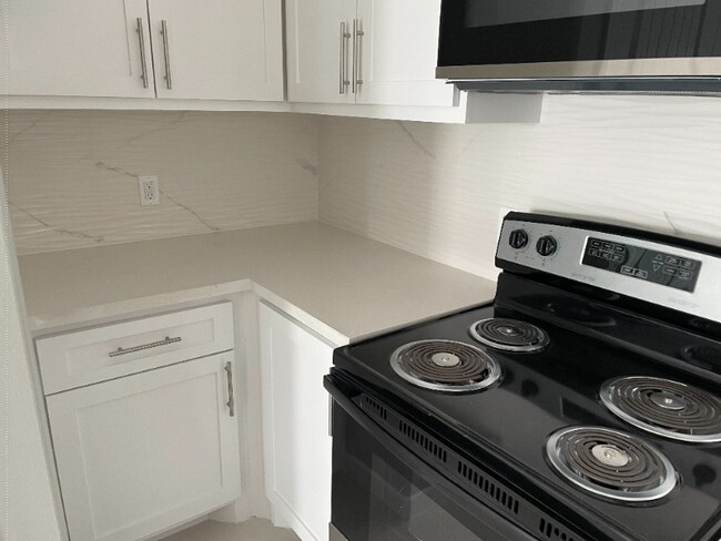 Foto del edificio - 312 W Rutherford Ave