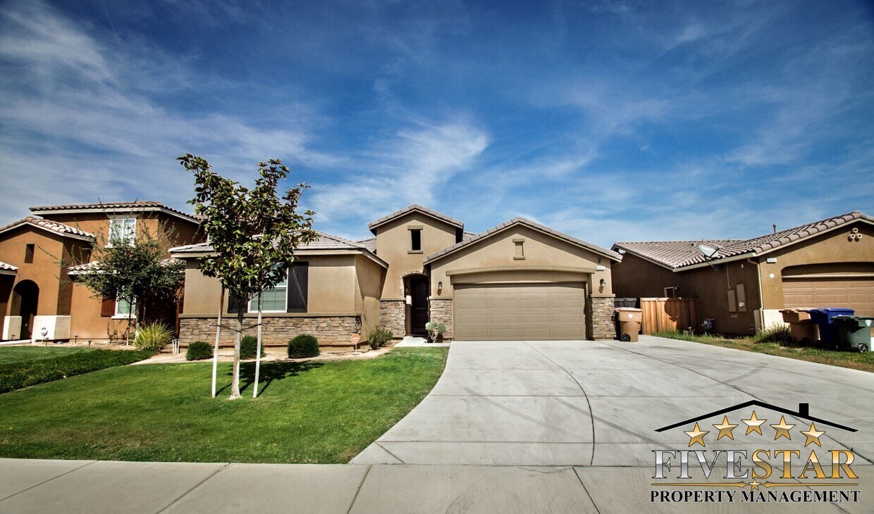 Primary Photo - 9512 Aphrodite St