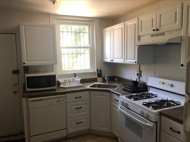 cocina - 414 S 41st Street