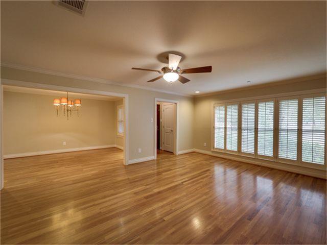 Foto del edificio - 4517 Tonawanda Dr