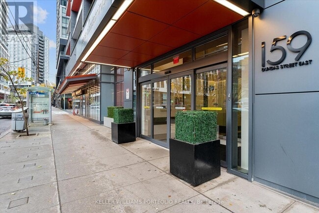 Building Photo - 159 Dundas St E
