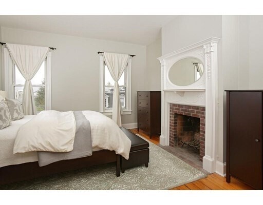 Building Photo - 278 Bunker Hill St