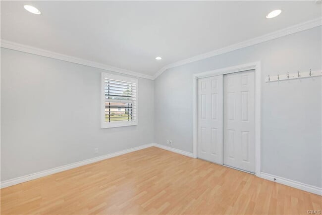 Building Photo - 5326 Farna Ave