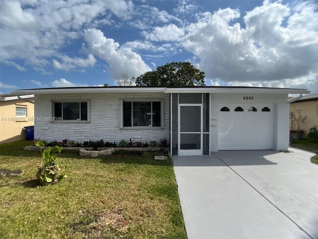 Foto del edificio - 6990 NW 17th St