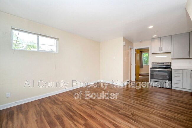 Building Photo - 2211 Spruce St