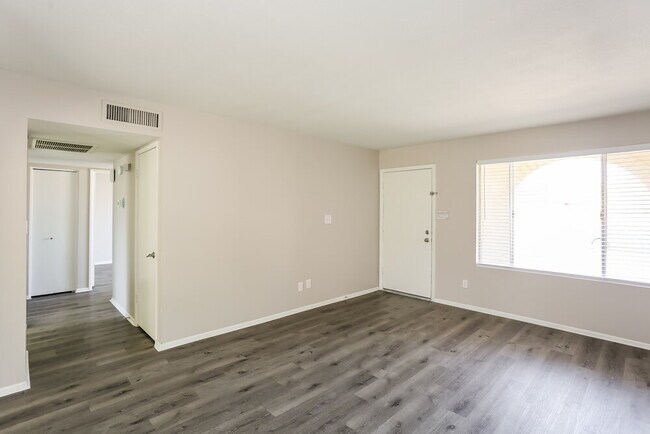 Foto del edificio - 9103 N 63rd Ln