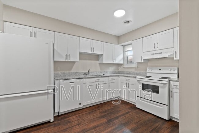 Building Photo - 6433 Edward St