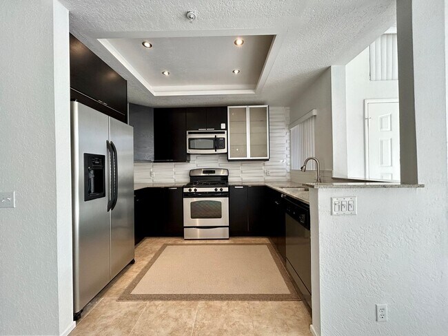 Foto del edificio - AVAILABLE NOW!! 2 Bedrooms 2 Bathroom Condo in Palm Springs!