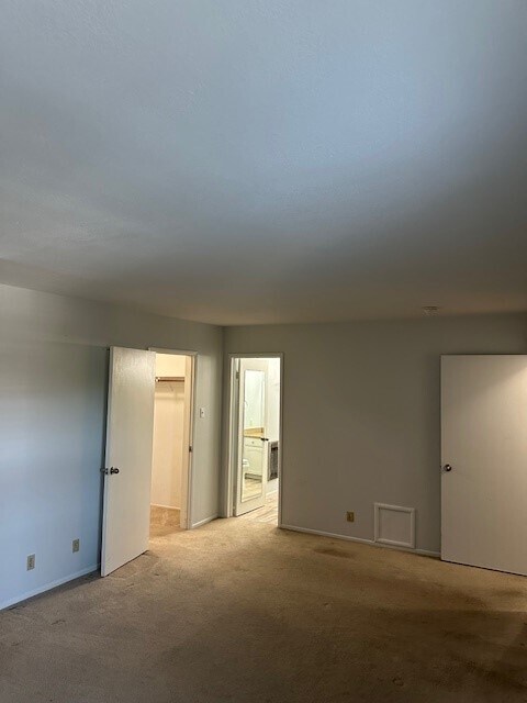 Building Photo - 2137 Otis Dr