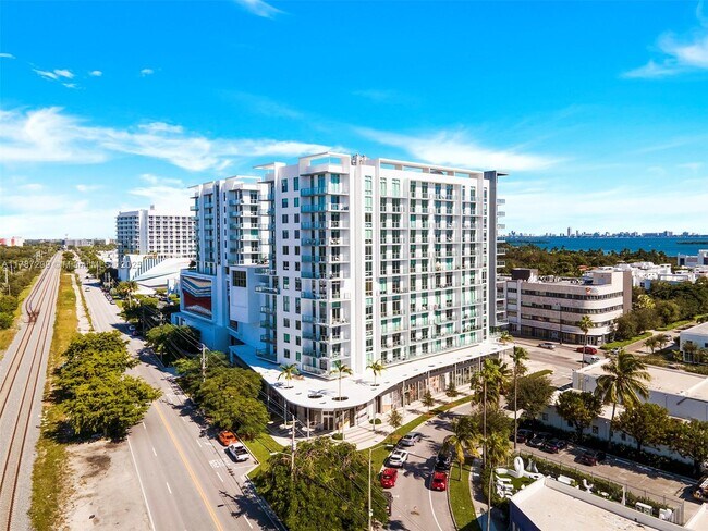 Foto del edificio - 3900 Biscayne Blvd
