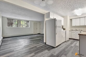 Building Photo - 3004 Doris St