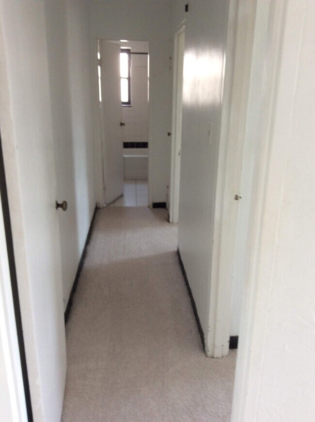 Sutton Place Apartments in Pittsburgh, PA