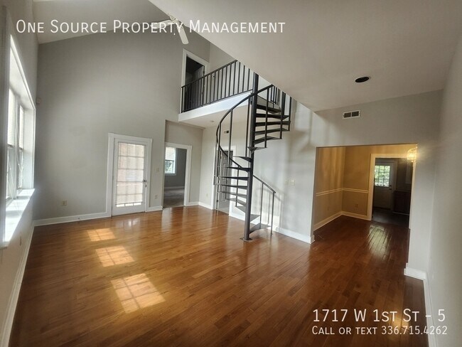 Foto del edificio - 1717 W 1st St