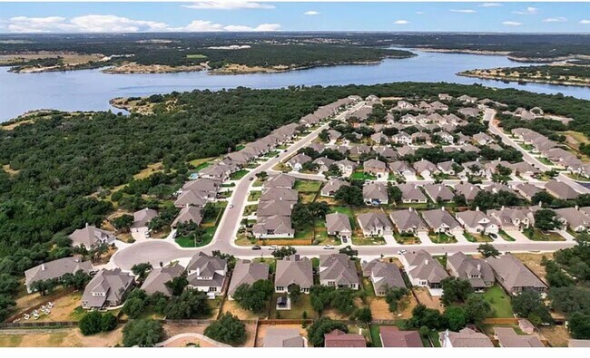 Foto del edificio - 121 Red Granite Rd