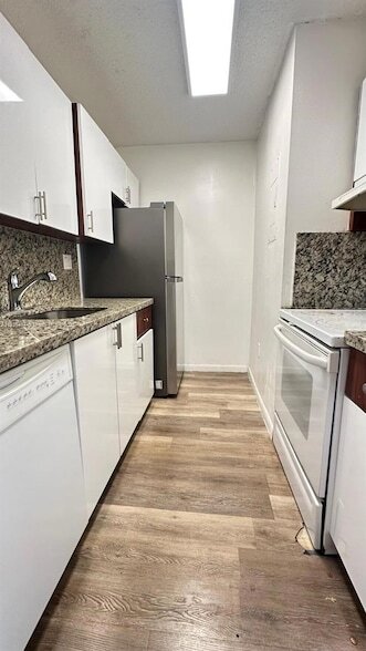 Foto del edificio - 7421 SW 152nd Ave
