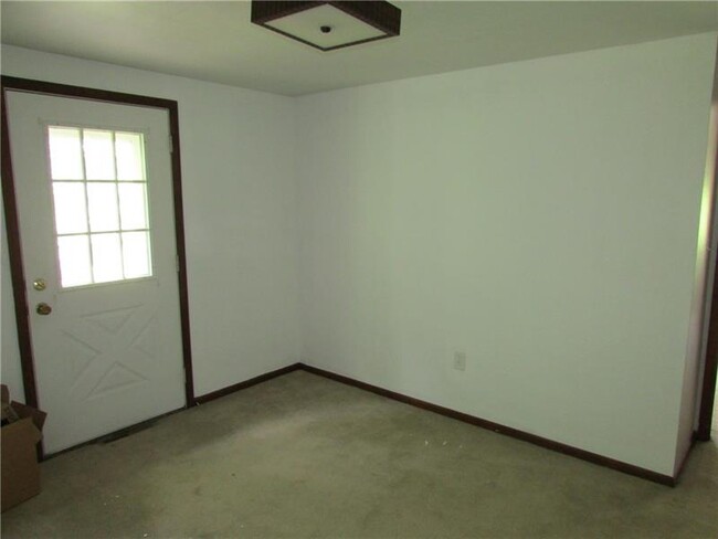 Building Photo - 125 Rock Run Rd