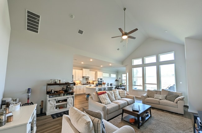 Foto del edificio - 20716 Jordyn Sterling St