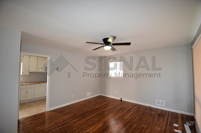 Building Photo - 1004 Pineview Rd