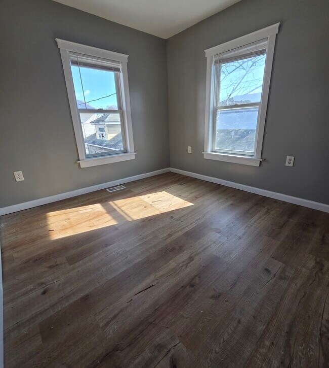 Foto del edificio - 1007 N Ohio Ave