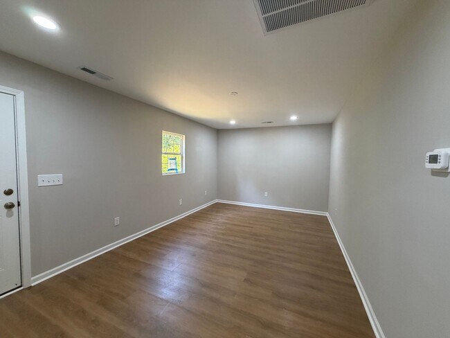 Building Photo - Rebuilt 2 Bedroom House in Gastonia!!