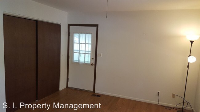Building Photo - 2108 W Sunset Dr