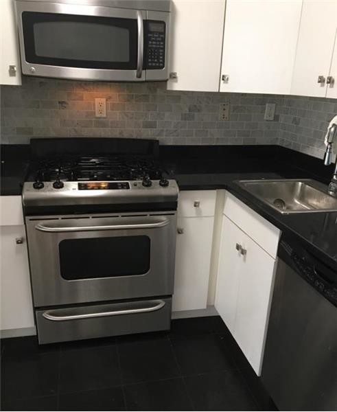 Foto del edificio - 533 E 12th St