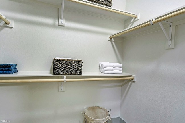 Foto del edificio - 2 br, 2 bath Condo - 2601 Bellefontaine St