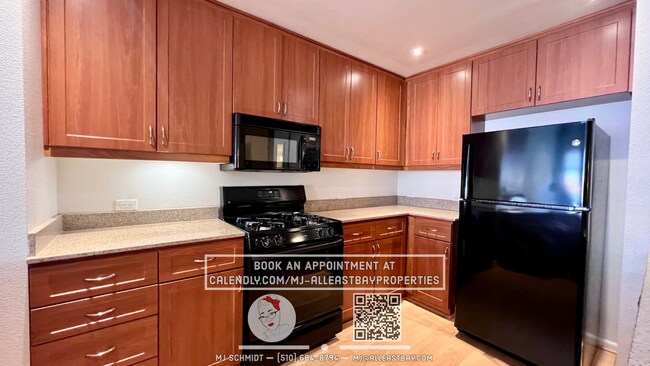 Foto del edificio - 5855 Horton St