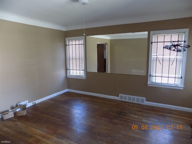 Foto del edificio - 3 br, 1 bath House - 20411 Charest St 2041...