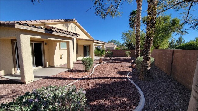 Building Photo - 6305 Black Mane Way
