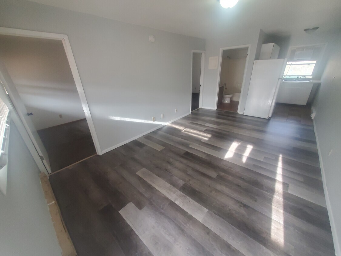 1315 4th St S Unit 3, La Crosse, WI 54601 1315 4th St S La Crosse, WI