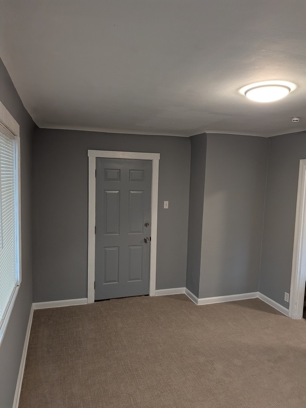 Building Photo - 5 W 73rd St