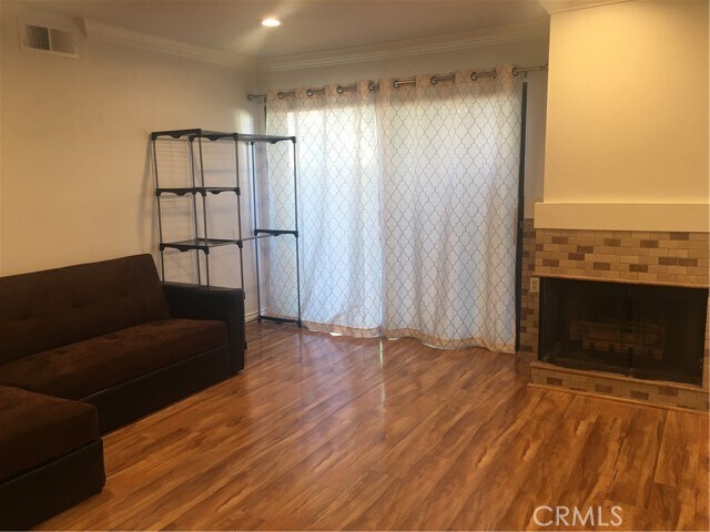 Foto del edificio - 13096 Le Parc Blvd