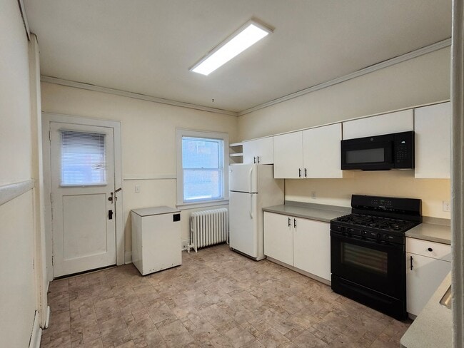 Foto del edificio - 127 E Johnson St