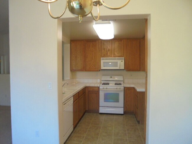 Foto del edificio - GRAND ISLAND PLACE---SEVEN OAKS !