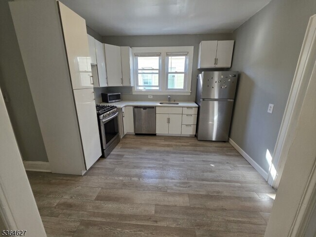 Foto del edificio - 67 Trimble Ave