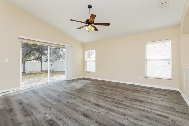Building Photo - 4085 Waltham Forest Dr