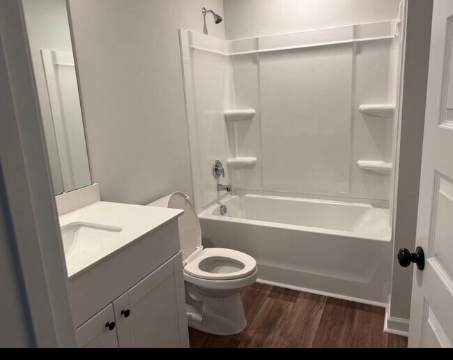 Foto del edificio - 6438 Swainson St SW