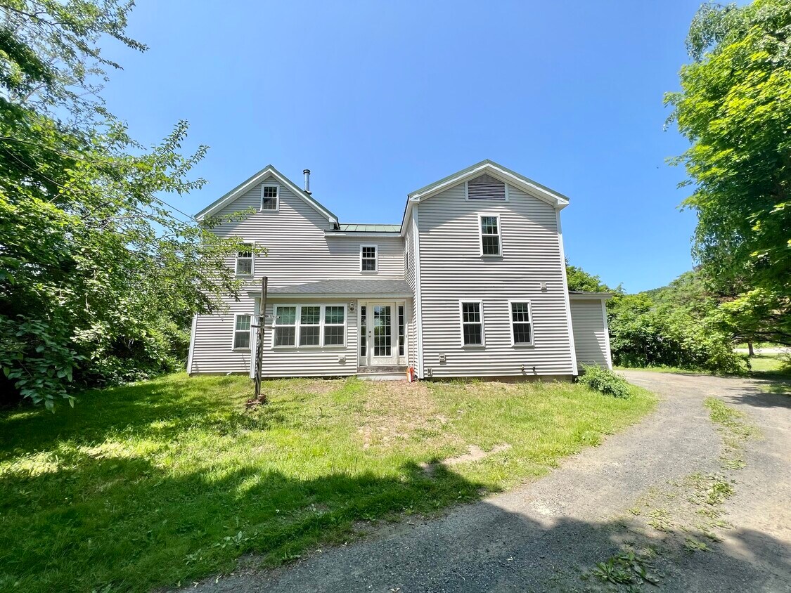Primary Photo - 122 Old Amherst Rd