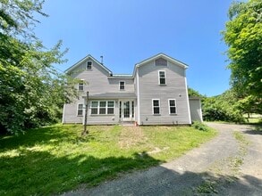 Building Photo - 122 Old Amherst Rd