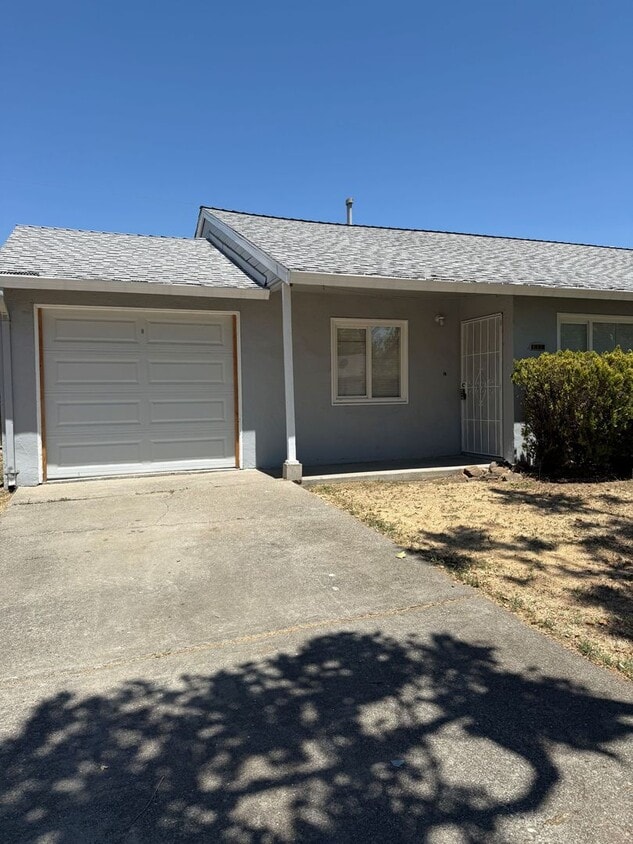 Primary Photo - Updated duplex