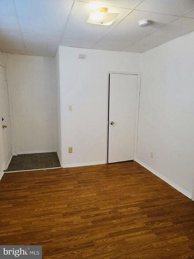 229 3rd St Unit 2, Gloucester City, NJ 08030 Room for Rent in