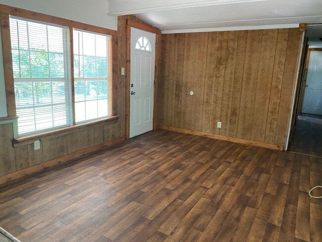 Photo - 474 Whitehall Rd House