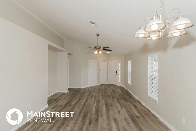 Foto del edificio - 24245 Summer Wind Ct