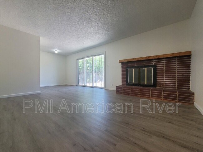 Building Photo - 2187 Montecito Way