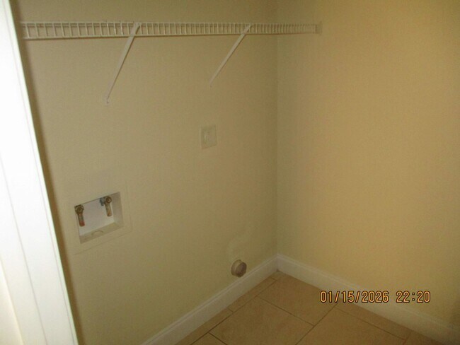 Building Photo - 115 Laurelwood Ct